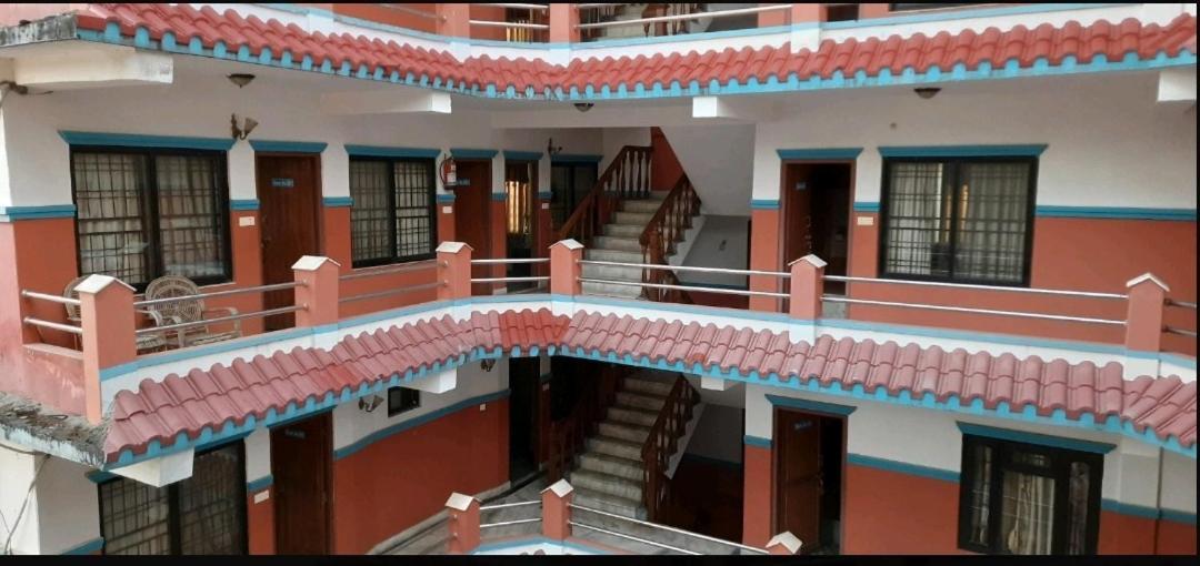 Hotel Lake N Yeti Pokhara Exterior foto